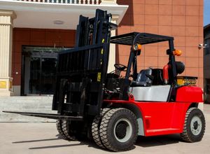 Carrello Elevatore Diesel a Prezzi di Fabbrica, Altezza di Sollevamento 3-6M, per Magazzini, Cantieri e Aziende Logistiche, NUOVO Carrello Elevatore Diesel - Product Image 4