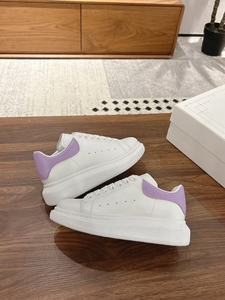Zapatos para caminar sencillos y a la moda, zapatos casuales de marca de lujo, zapatos de tenis de alta calidad para exteriores, para hombres y mujeres. - Product Image 4