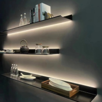 Présentoir mural en aluminium flottant à montage mural moderne du fabricant chinois avec lumière linéaire à LED pour meubles de maison pour chambre à coucher