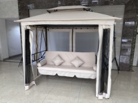 Lit balançoire de jardin 3 places avec moustiquaire, chaise suspendue fonctionnelle résistante aux UV, hamac suspendu avec structure métallique