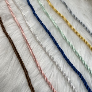 5mm丸編みストリングマルチカラー光沢のあるソフトロープ3ストランドツイストポリエステルコードDIYブレスレットネックレス装飾用 - Product Image 1