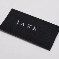 Étiquettes tissées personnalisées noires en gros pour vêtements avec logo brodé, étiquettes de col en métal écologiques