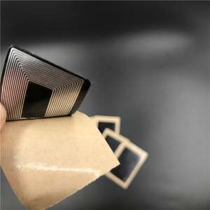 Étiquette RFID GSC 38X25mm à longue portée de lecture, ISO 15693, noire, en PET - Product Image 6