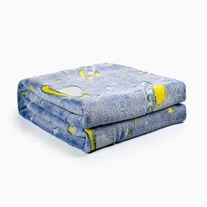Manta de Franela de Doble Cara Luminosa Fluorescente con Estampado de Pegamento, Manta de Verano para Aire Acondicionado, Manta Infantil - Product Image 4