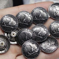 QIANXUN fournit des boutons en alliage de zinc bronzé de 17 mm avec logo de marque personnalisé, rivets en alliage pour vestes et pantalons en denim