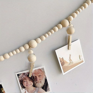 Collier de perles en bois porte-photos pour décoration murale, affichage de photos pour la Saint-Valentin et les loisirs en famille - Product Image 5