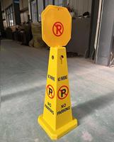 Panneau de signalisation de sécurité antidérapant jaune en plastique imprimable sur 4 faces, personnalisé, en forme de pyramide carrée, pour sol mouillé, cône de précaution