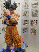 Statue de Son Goku Ultra Instinct Dragon Anime Grande Taille, Figurine en Résine Corps Entier avec Base Lumineuse LED, Sculpture de Personnage Anime pour Présentation