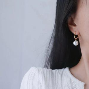 Accesorios de Plata de Ley S925 para Perlas DIY, Joyería de Plata de Moda, Pendientes con Barra Redonda de 9-13 mm y Bandeja Vacía 22261 - Product Image 1