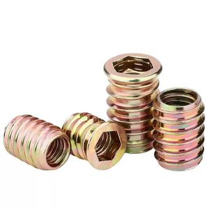 Écrou d'insertion professionnel pour meubles avec fixation sécurisée par filetage pour la connexion de structures en bois - Product Image 1