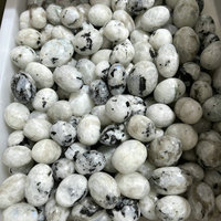 Batu Kristal Alami Hitam Dot Moonstone Dipoles Batu Cahaya Biru untuk Membuat Perhiasan