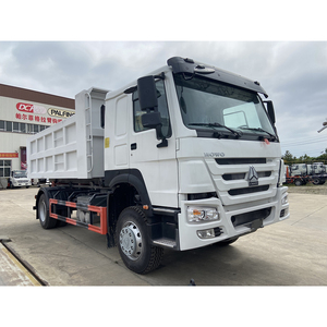 Camion benne à bras articulé HOWO 6x4 10 roues, 20 tonnes, diesel, pour gestion des déchets, prix usine - Product Image 1