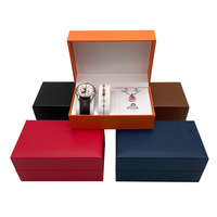Boîte à montre rectangulaire en PU à rabat avec logo personnalisé du fabricant pour un ensemble de bijoux de couple avec collier, bague, boucles d'oreilles, boîte de rangement