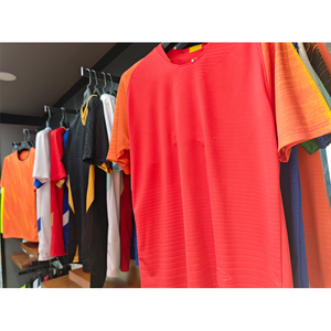 Ensemble de tenue de football unisexe 25/26 comprenant un maillot et des chaussettes, 100% polyester, imperméable, respirant, uniforme de football à manches courtes - Product Image 4