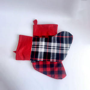 Новые рождественские украшения: красный и черный клетчатый фланелевый плюшевый Рождественский чулок с подвесным орнаментом, Подарочная сумка, сумка для конфет - Product Image 3