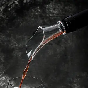 Bec verseur d'aérateur de vin et pompe à vide de bouchon de vin, carafe à vin avec aérateur saveur améliorée bulles de bouquet améliorées