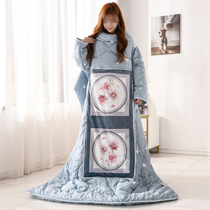 Nouvelle couette portable épaisse et pliable, type oreiller, pour usage familial ou en dortoir, avec manches - Product Image 1