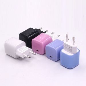 Nouveaux cadeaux promotionnels tendance, adaptateur de chargeur mural de type C portable mini PD 20W à charge rapide, personnalisé en gros, coloré, pour iPhone - Product Image 1