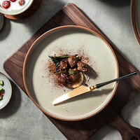 Service d'assiettes en porcelaine naturelles peintes à la main – Vaisselle en céramique pour restaurants à thème, hôtels, banquets et événements