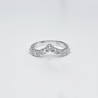 En Bague d'Honneur : Bague en Platine Pt950 Scintillante, Simple et Polyvalente, en Forme de V, avec Diamants de Laboratoire, pour Femme
