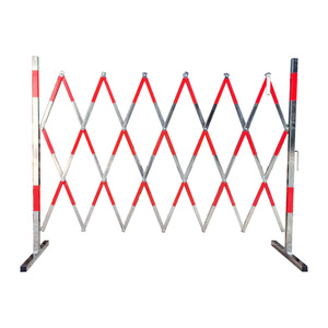 Barrière extensible portative personnalisable <span class=keywords><strong>de</strong></span> contrôle des foules en métal <span class=keywords><strong>et</strong></span> porte pliante <span class=keywords><strong>de</strong></span> barrière <span class=keywords><strong>de</strong></span> sécurité - Product Image 1