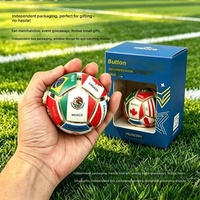 Porte-clés anti-stress en forme de ballon de football avec logo personnalisé, jouet sensoriel pour événements sportifs, cadeau promotionnel en gros