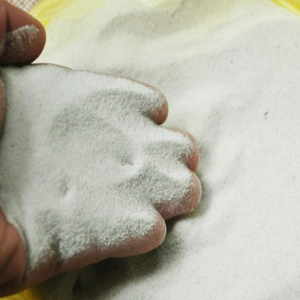 La arena de cuarzo proviene de Vietnam en grandes cantidades - Product Image 1