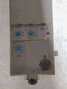 ตัวควบคุมการเขียนโปรแกรม PLC 33069 <span class=keywords><strong>MICROLOGIC</strong></span> <span class=keywords><strong>2.0</strong></span> - Product Image 2