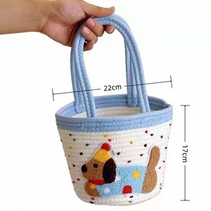 Bolso de mano de cuerda de algodón tejido a mano de moda 2026, lindo bolso tipo cubo bordado con perro Dachshund para mujer, ideal para <span class=keywords><strong>verano</strong></span> y vacaciones en la playa. - Product Image 6