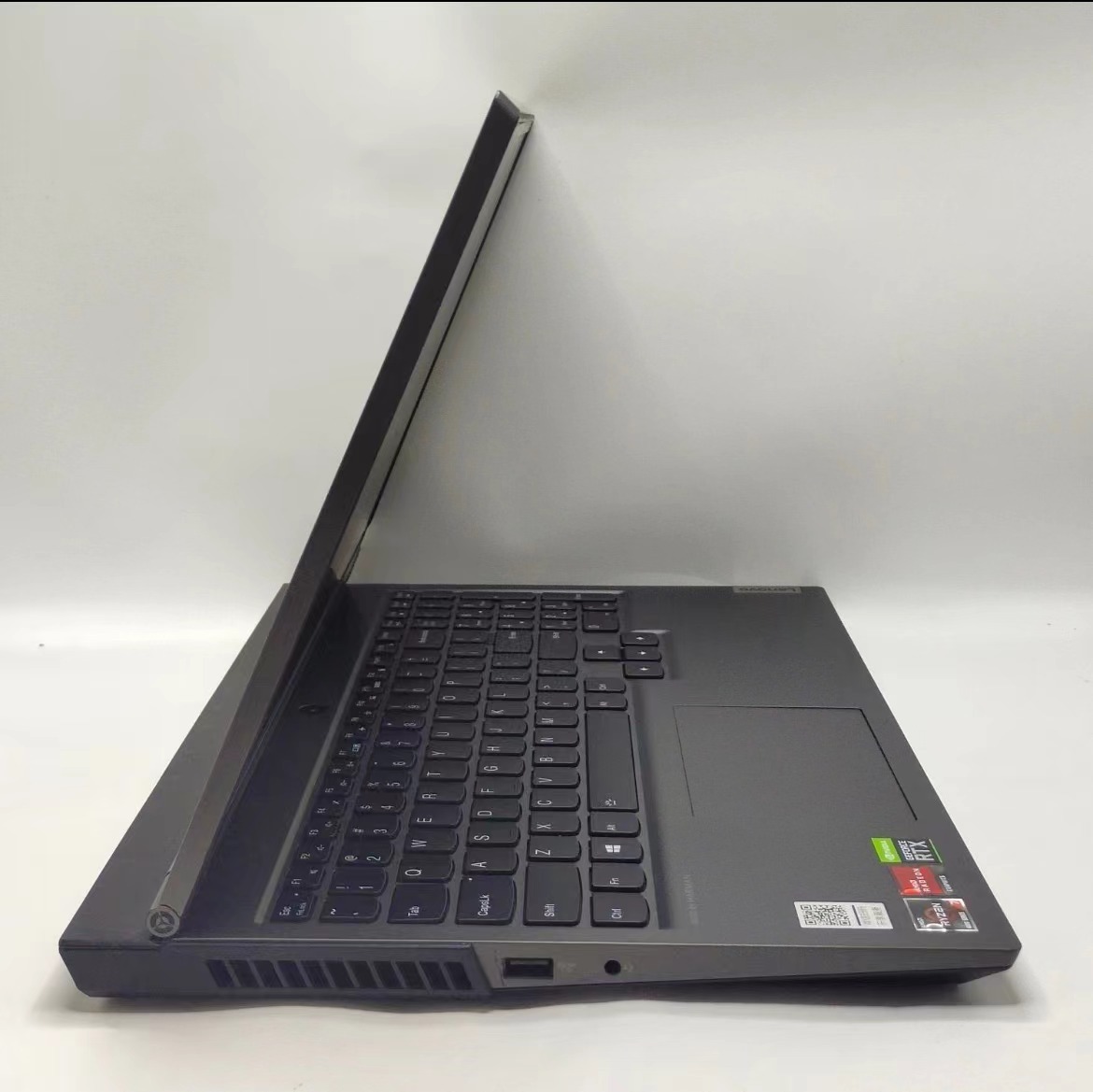 15.6 Inch Gaming Laptop AMD R7-4800H RTX2060 16GB Memory for