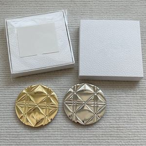 C <span class=keywords><strong>D</strong></span> Specchio in metallo con raffinato motivo a diamante, <span class=keywords><strong>oro</strong></span> e argento, adatto sia per uomini che per donne, <span class=keywords><strong>regali</strong></span> di compleanno e di Natale. - Product Image 2