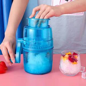 เครื่องทำน้ำแข็งไสขนาดเล็ก DD1683 สำหรับใช้ในบ้าน เครื่องบดน้ำแข็งสำหรับเด็ก แบบพกพา ใช้มือหมุน - Product Image 6