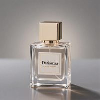 Luxueux flacon de parfum en verre personnalisé de 50 ML avec pulvérisateur à sertir avec bouchon parfait pour l'emballage de parfum haut de gamme
