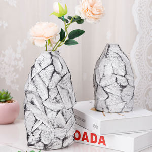 Redeco Modern Geometric Texture Dekorative Keramik Vase Tisch Keramik Blumenvase Künstlerische Home Hochzeit Herzstück Dekoration - Product Image 2