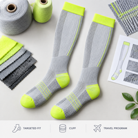 Chaussettes de compression sportives pour infirmières, avec garniture confortable, soutien gradué du mollet, composition du matériau, logo, format de l'emballage, échantillon, avis