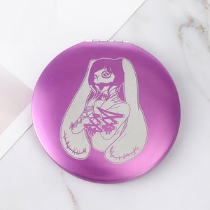 Rosa di Colore di Alluminio A Portata di mano Specchio Pieghevole Con Il Laser Logo In Metallo Tasca Piccolo Specchio Per I Regali Della Signora - Product Image 2