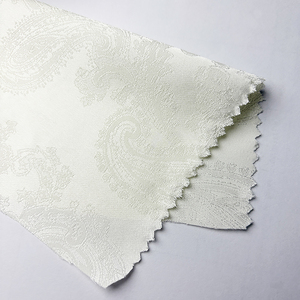 Venta al por mayor <span class=keywords><strong>de</strong></span> tela <span class=keywords><strong>de</strong></span> satén <span class=keywords><strong>de</strong></span> poliéster con estampado <span class=keywords><strong>de</strong></span> leopardo, muestra gratuita <span class=keywords><strong>de</strong></span> tela jacquard para vestidos. - Product Image 3