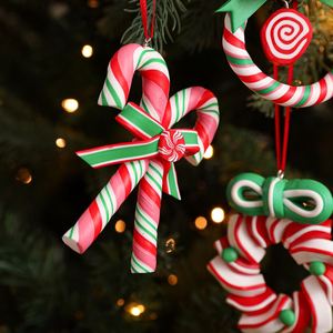 Ornements de Noël en argile souple en gros, décorations suspendues en forme de sucettes canne à sucre, ensembles cadeaux de Noël personnalisés en pastel - Product Image 4