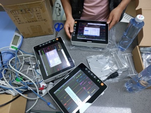 Nhiều chức năng di động thú Y 6 Thông số bệnh nhân <span class=keywords><strong>Monitor</strong></span> cho phòng điều hành trung tâm giới thiệu xe cứu thương - Product Image 6