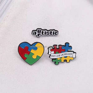 بروش ملون على شكل قلب ماسوني توعي بالتوحد دبوس معدني أحمر أصفر أزرق أخضر صب النيكل الأسود بتخرج الهالووين - Product Image 3