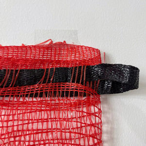 Bolsas de Malla de HDPE de Larga Duración y Alta Calidad con Cierre para Uso Agrícola, Moldeadas por Soplado, Tamaños Personalizados - Product Image 1