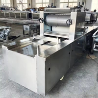 Mini machine automatique de dépôt de biscuits pour biscuits Machine rotative industrielle de fabrication de biscuits pour le fournisseur