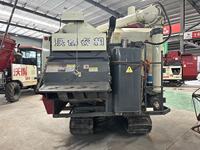Moissonneuse-batteuse sur chenilles d'occasion World140HP, moteur diesel, boîte de vitesses, transmission par engrenages, haute productivité et efficacité pour blé, riz, quinoa