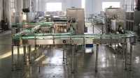 Machine de remplissage automatique de jus à haute productivité avec bouteilles en plastique pour ligne de production de boissons