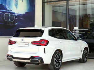 BMW IX3 Facelift Leading Edition Automatique d'<span class=keywords><strong>occasion</strong></span> 2022, SUV électrique d'<span class=keywords><strong>occasion</strong></span> - Product Image 3