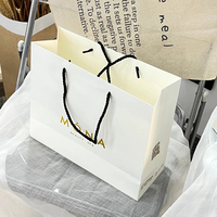 Sacs en papier personnalisés de vente directe d'usine pour votre propre logo Sacs en papier d'emballage cosmétiques de luxe estampillés à chaud