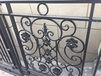 Rampe d'escalier en fer forgé haute résistance, garde-corps en fer galvanisé à chaud, motif et dimensions personnalisés disponibles