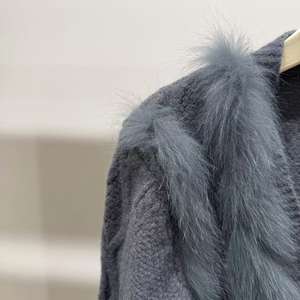 Cardigan doux <span class=keywords><strong>bleu</strong></span> <span class=keywords><strong>pull</strong></span> manteau d'hiver vêtements d'extérieur <span class=keywords><strong>pull</strong></span> tricoté décontracté avec garniture en fourrure de renard véritable - Product Image 3