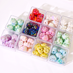 Nouvelles perles en acrylique en forme de <span class=keywords><strong>patte</strong></span> de chat, 1 paquet de 30g, adaptées à <span class=keywords><strong>la</strong></span> fabrication de colliers et de bracelets DIY, charmantes, élégantes et tendance - Product Image 1