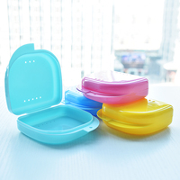 Étui à bretelles orthodontiques portable avec LOGO personnalisé étui de retenue coloré pour protège-dents boîte de rangement pour prothèses dentaires orthodontiques